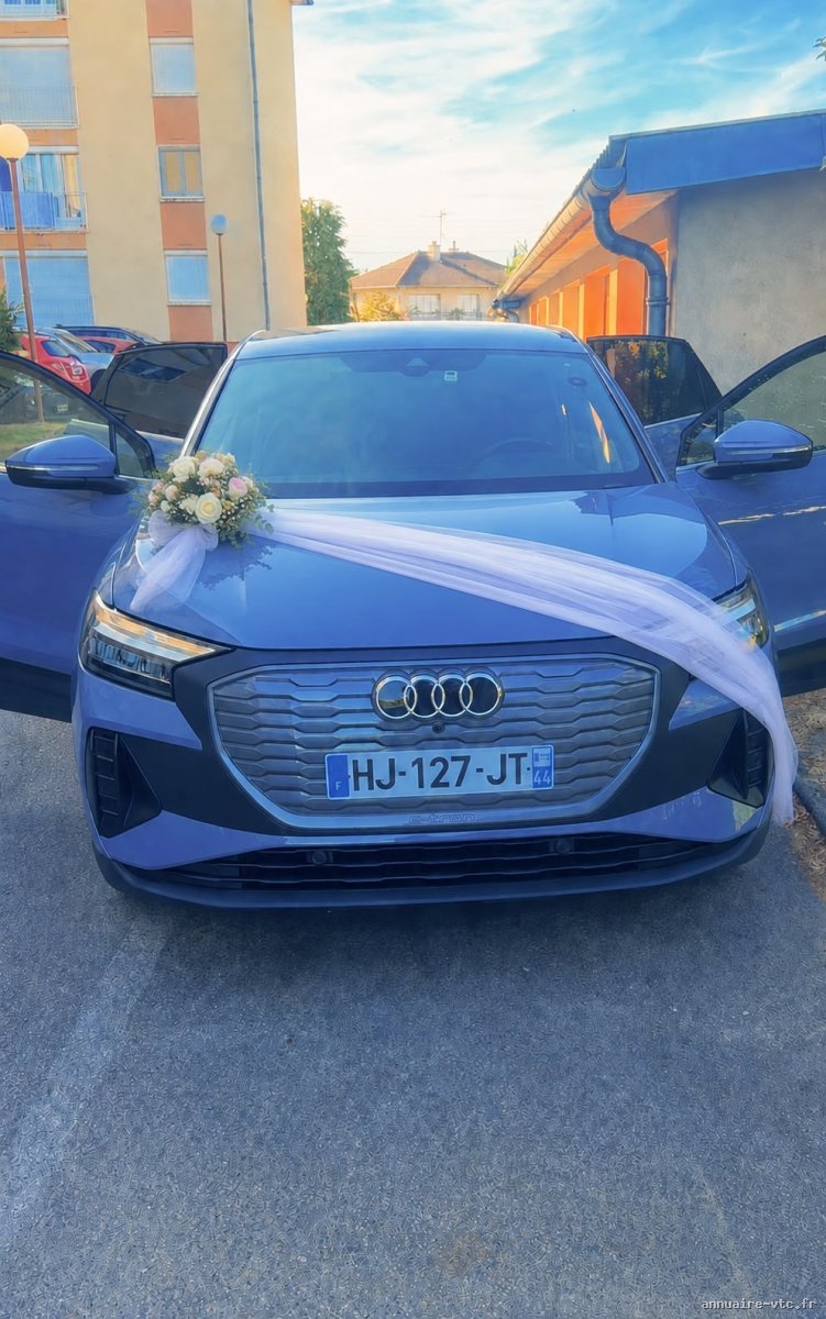Location de voiture de mariage avec chauffeur privé à Nantes et ses environs — Nantes